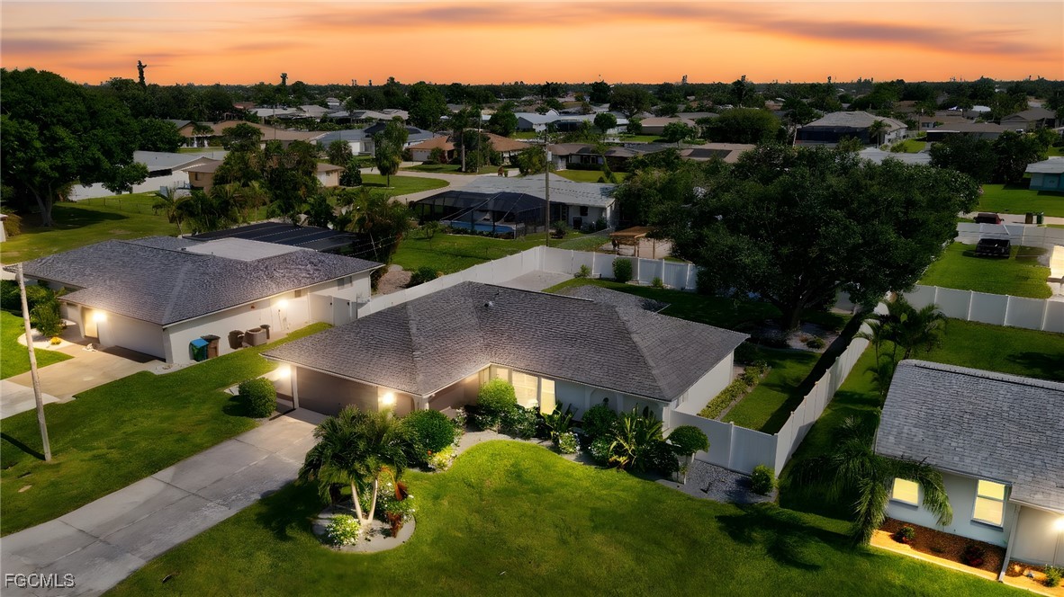 1309 SE 37th ST Property Photo 1