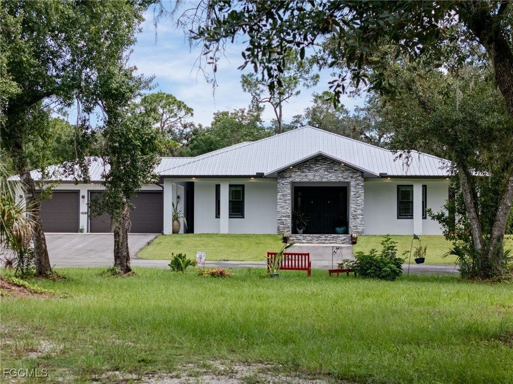 18851 Palm Beach Blvd Property Photo 1