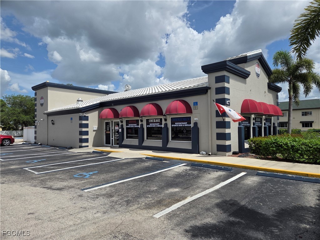 1217 Del Prado Blvd S Property Photo