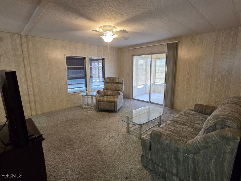 963 Idle Way Dr Property Photo 13