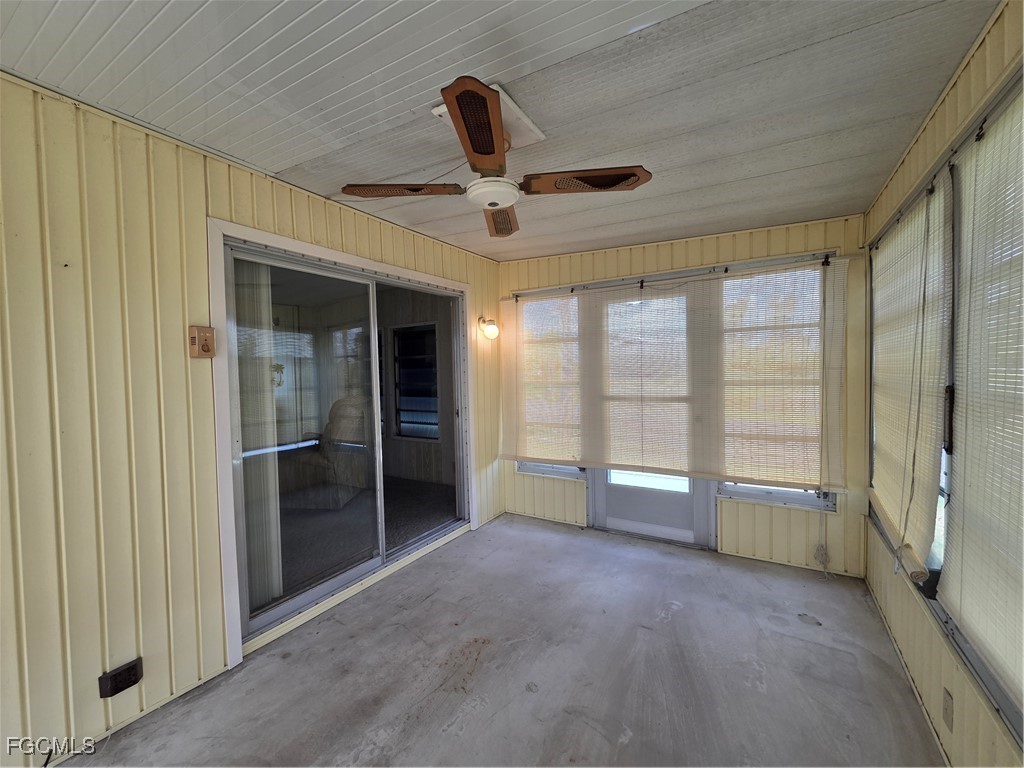 963 Idle Way Dr Property Photo 31