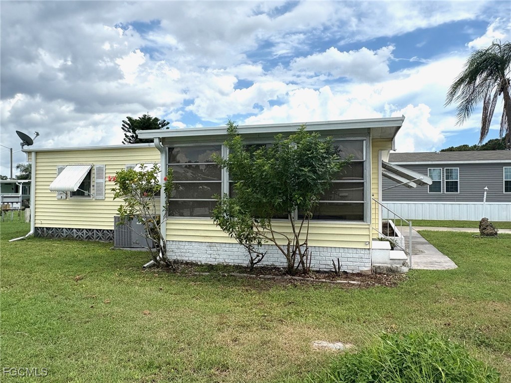 963 Idle Way Dr Property Photo 33