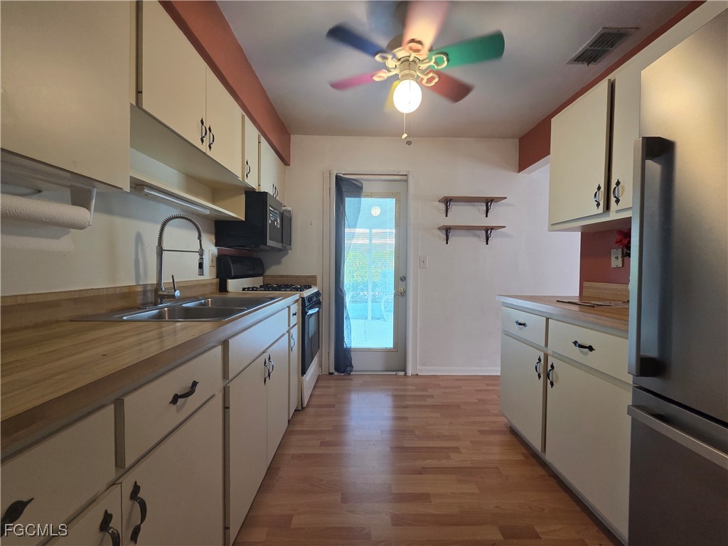 52 Heath Aster Ln Property Photo 15