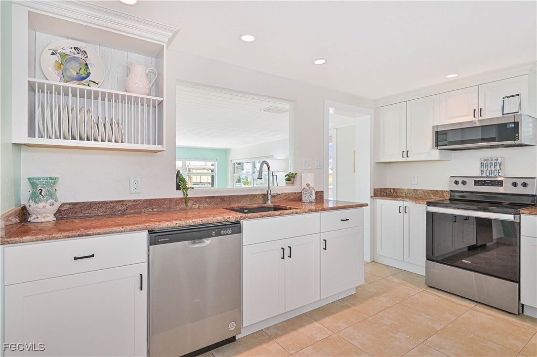 2500 Harbor View Dr Property Photo 21