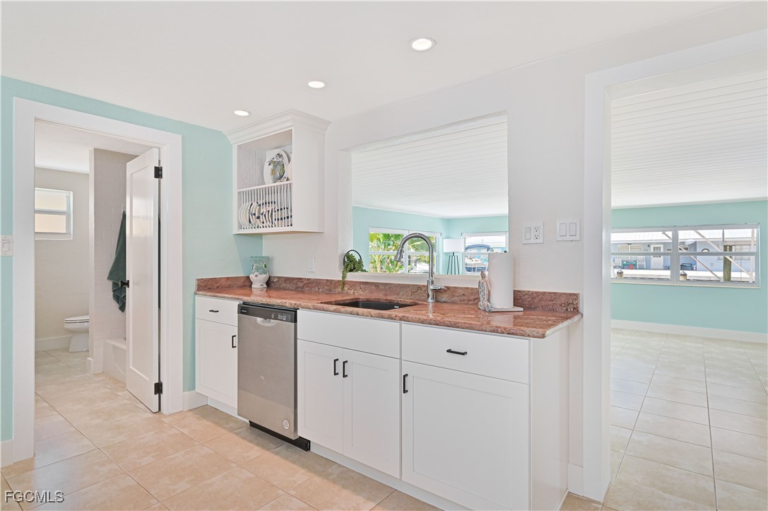 2500 Harbor View Dr Property Photo 23
