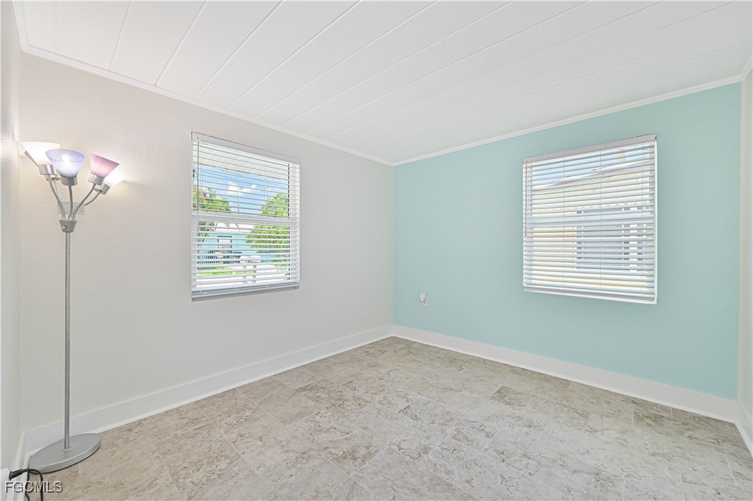 2500 Harbor View Dr Property Photo 30