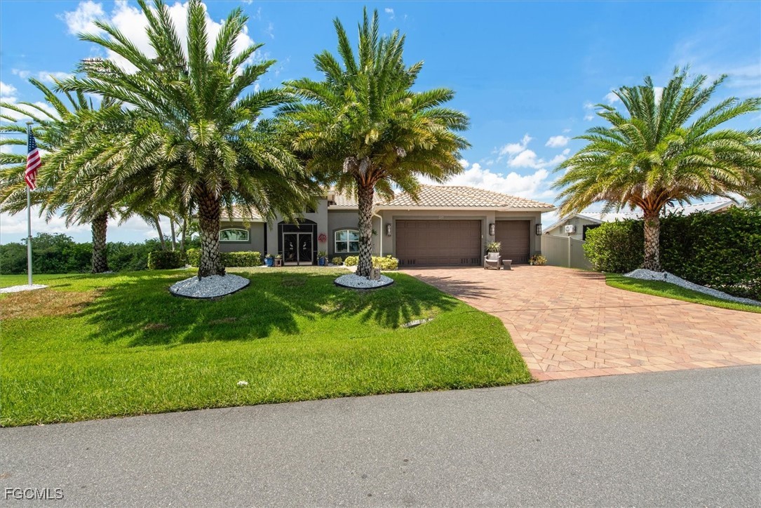 2157 Club House Rd Property Photo 1