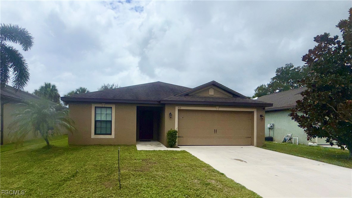 313 Shadow Lakes Dr Property Photo 1