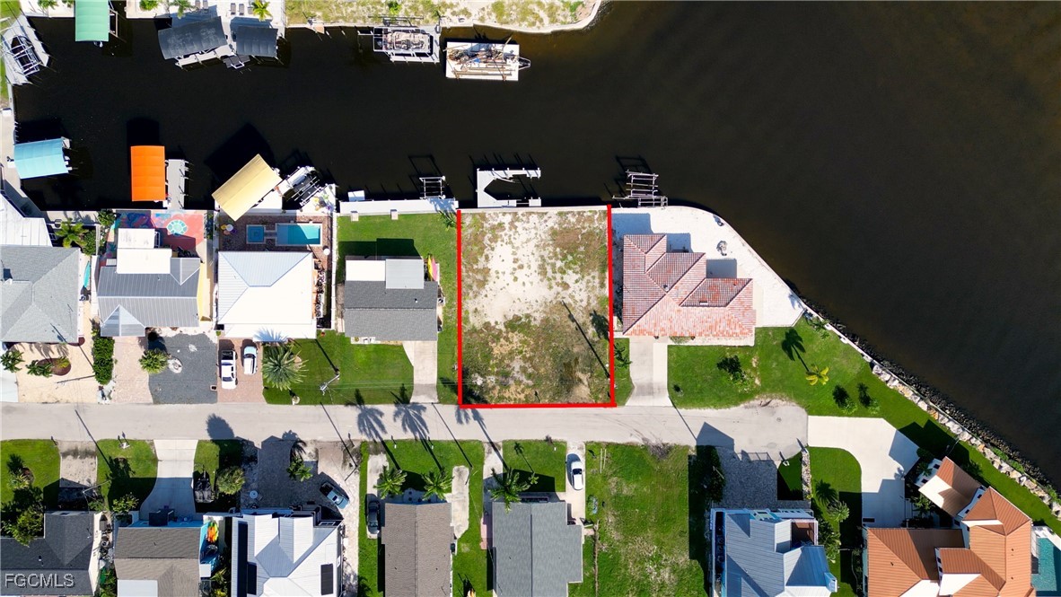 2864 Triggerfish St Property Photo 5