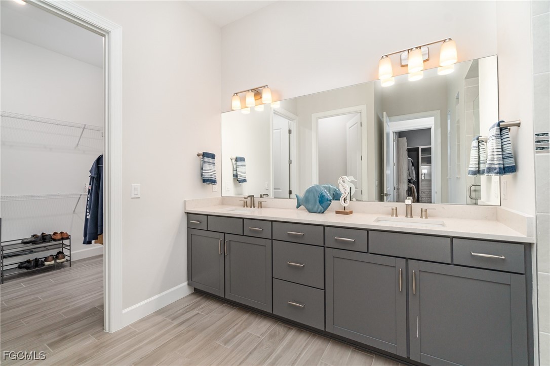 17583 Winding Oak Ln Property Photo 19