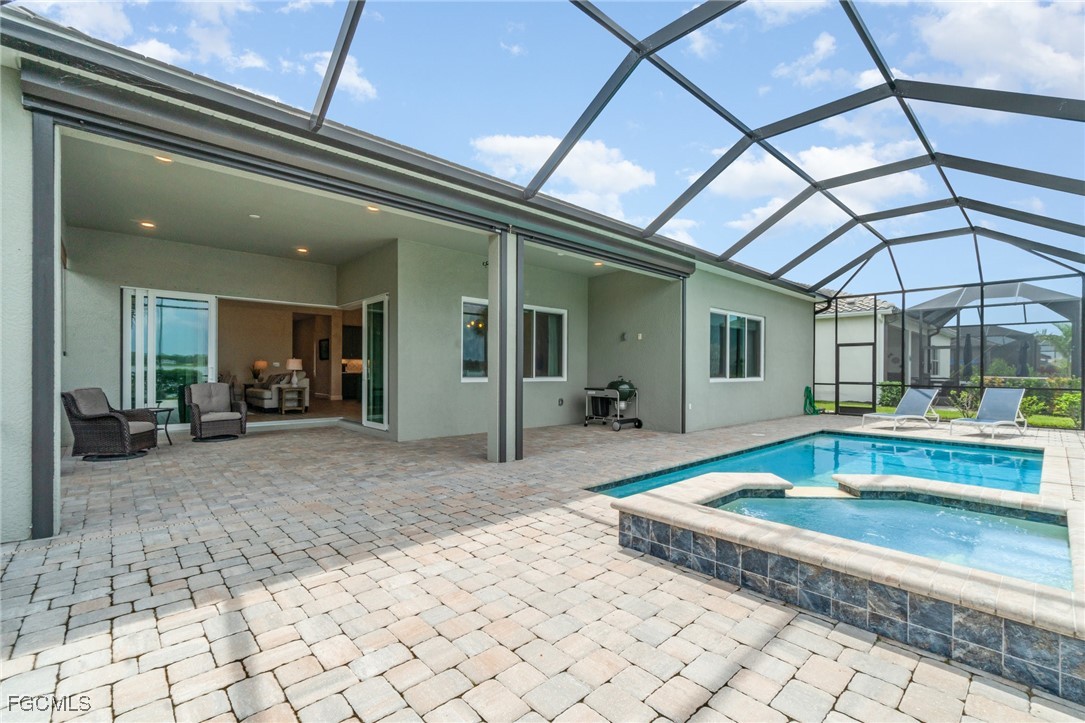 17583 Winding Oak Ln Property Photo 29