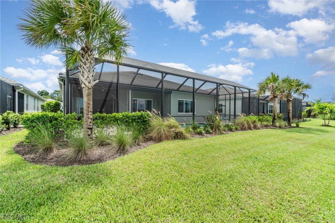 17583 Winding Oak Ln Property Photo 32