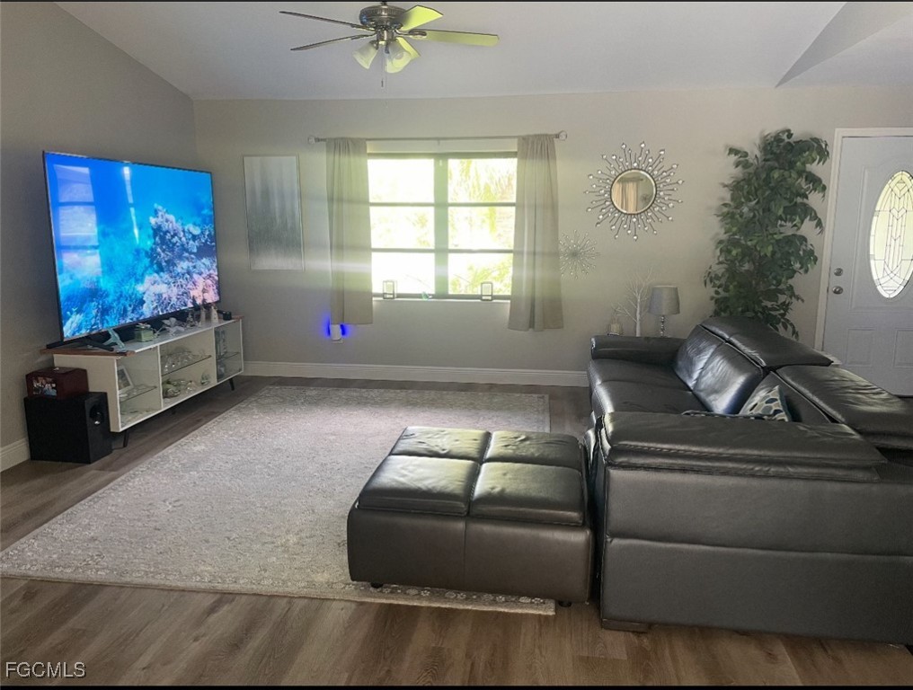 360 Hazel Cir Property Photo 17