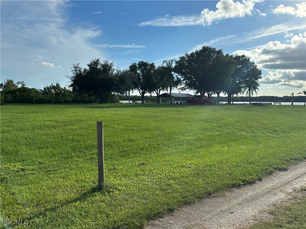 360 Hazel Cir Property Photo 42