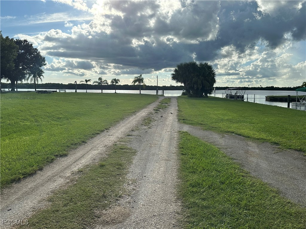 360 Hazel Cir Property Photo 43