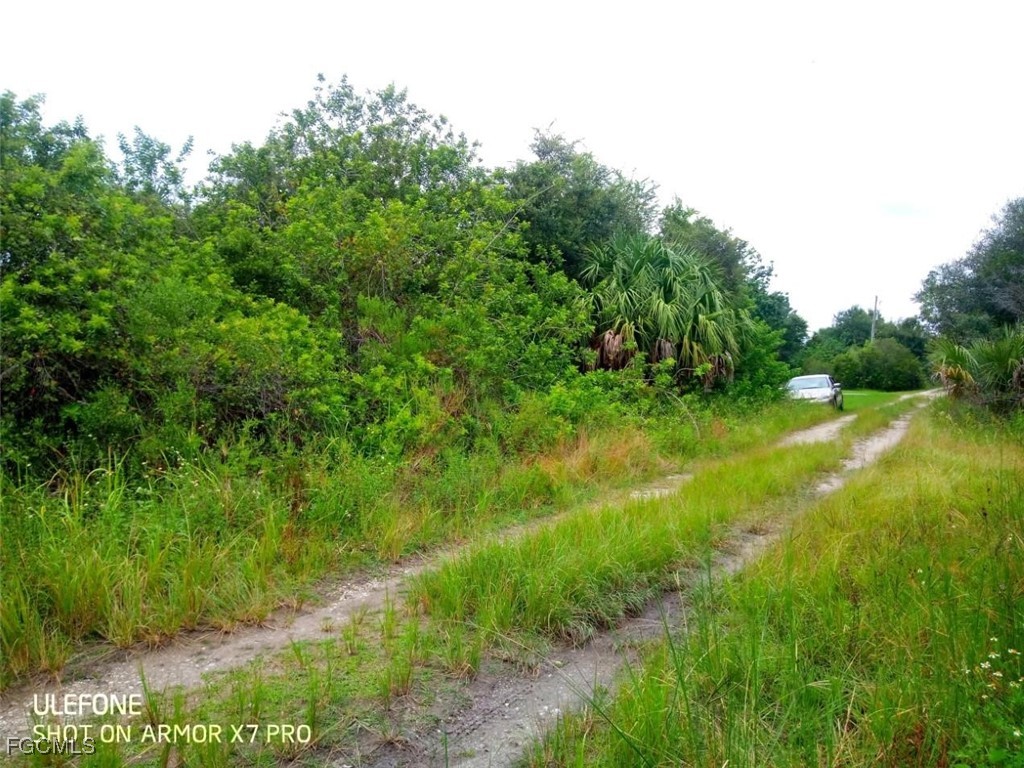 27433/27437 Neaptide Dr Property Photo 6