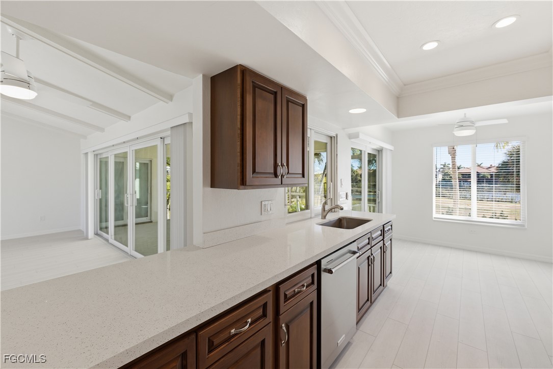 1235 Par View Dr Property Photo 8