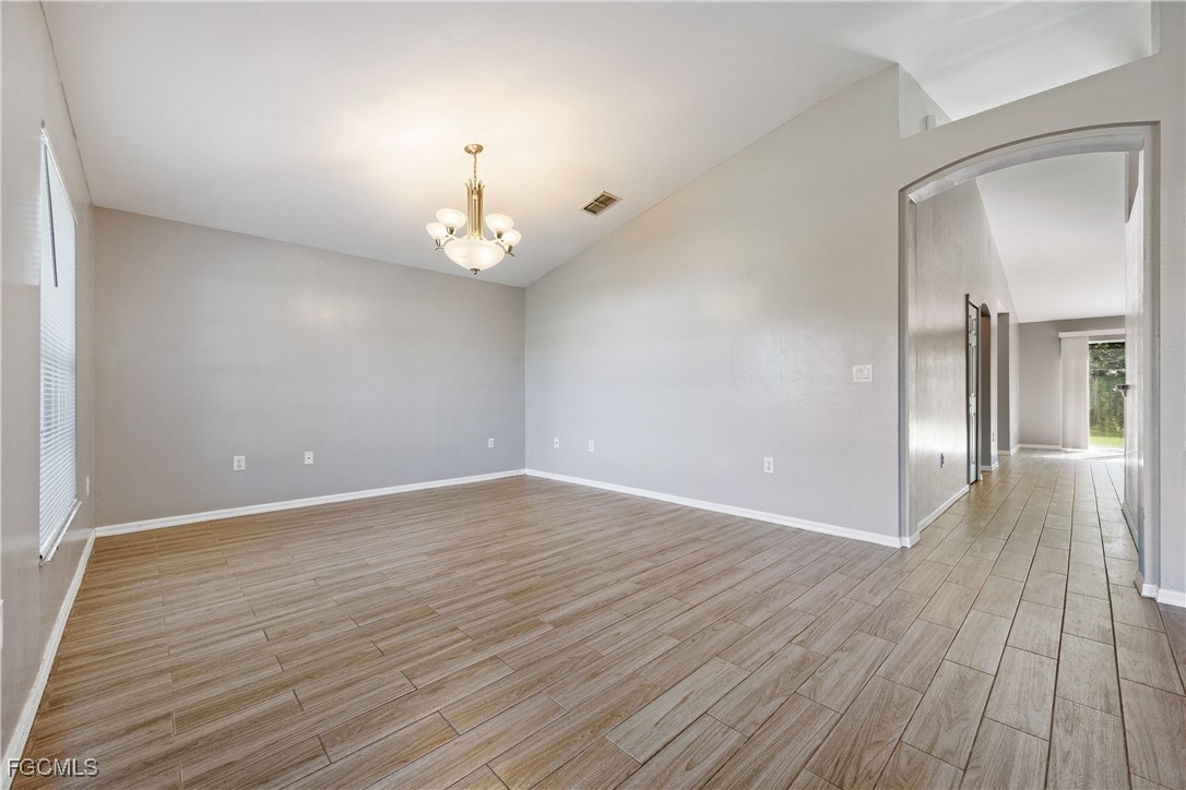 2720 Soaring Hawk Dr Property Photo 5