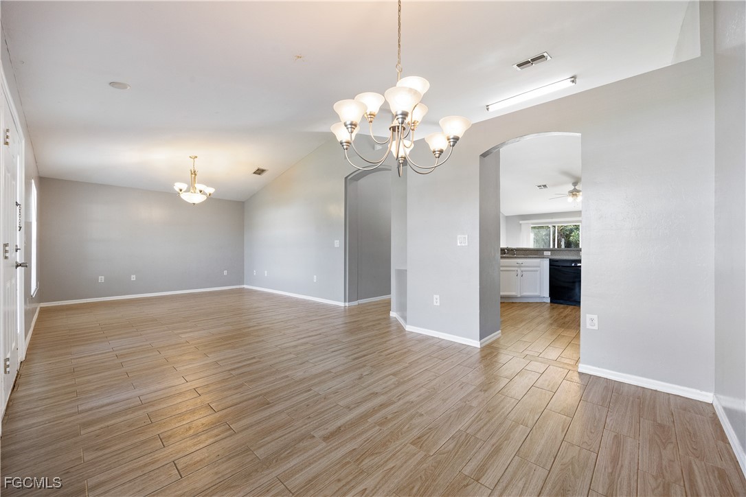 2720 Soaring Hawk Dr Property Photo 10