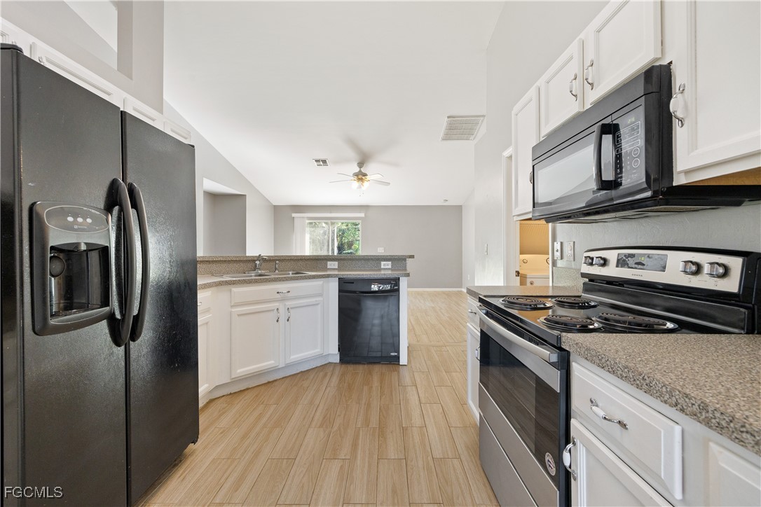 2720 Soaring Hawk Dr Property Photo 11