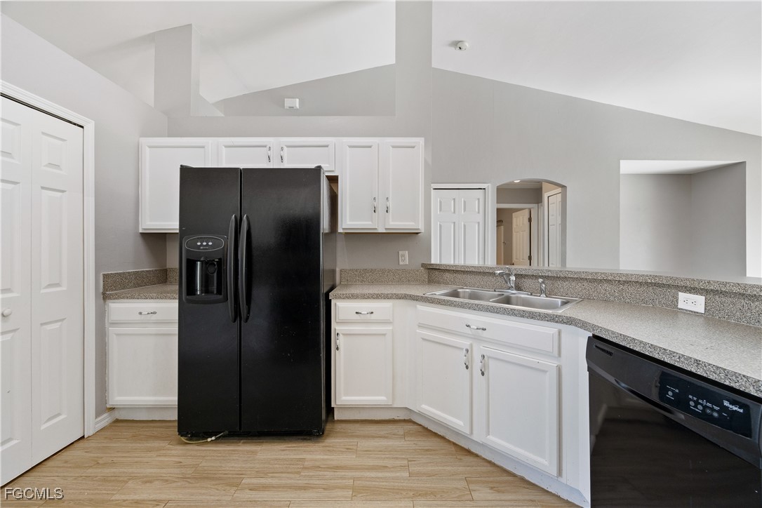 2720 Soaring Hawk Dr Property Photo 13