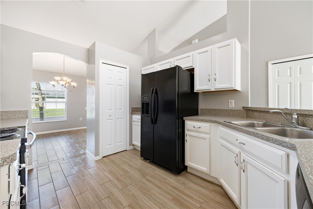 2720 Soaring Hawk Dr Property Photo 14