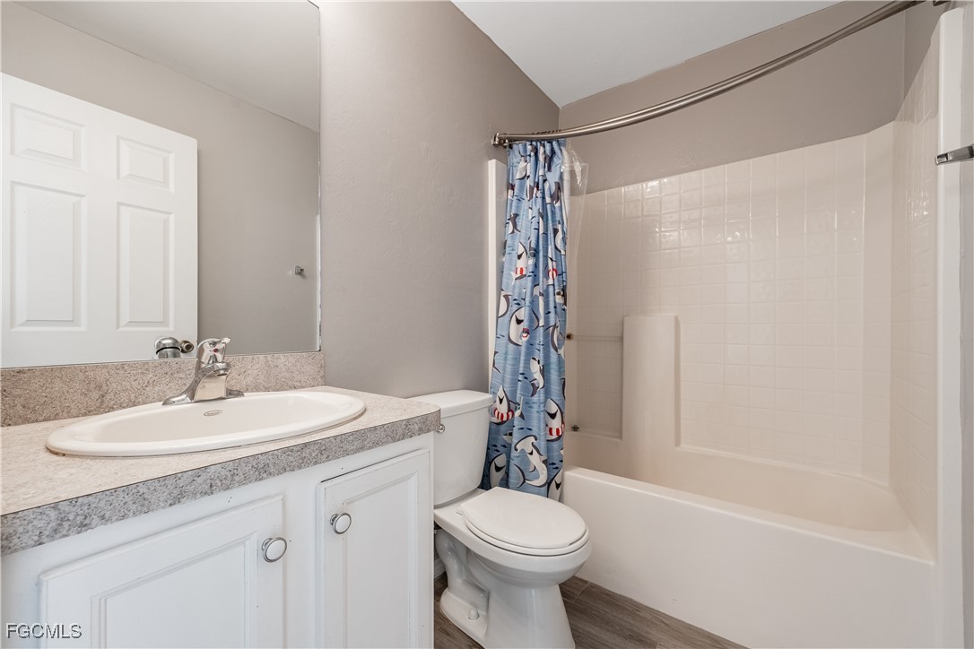 2720 Soaring Hawk Dr Property Photo 26