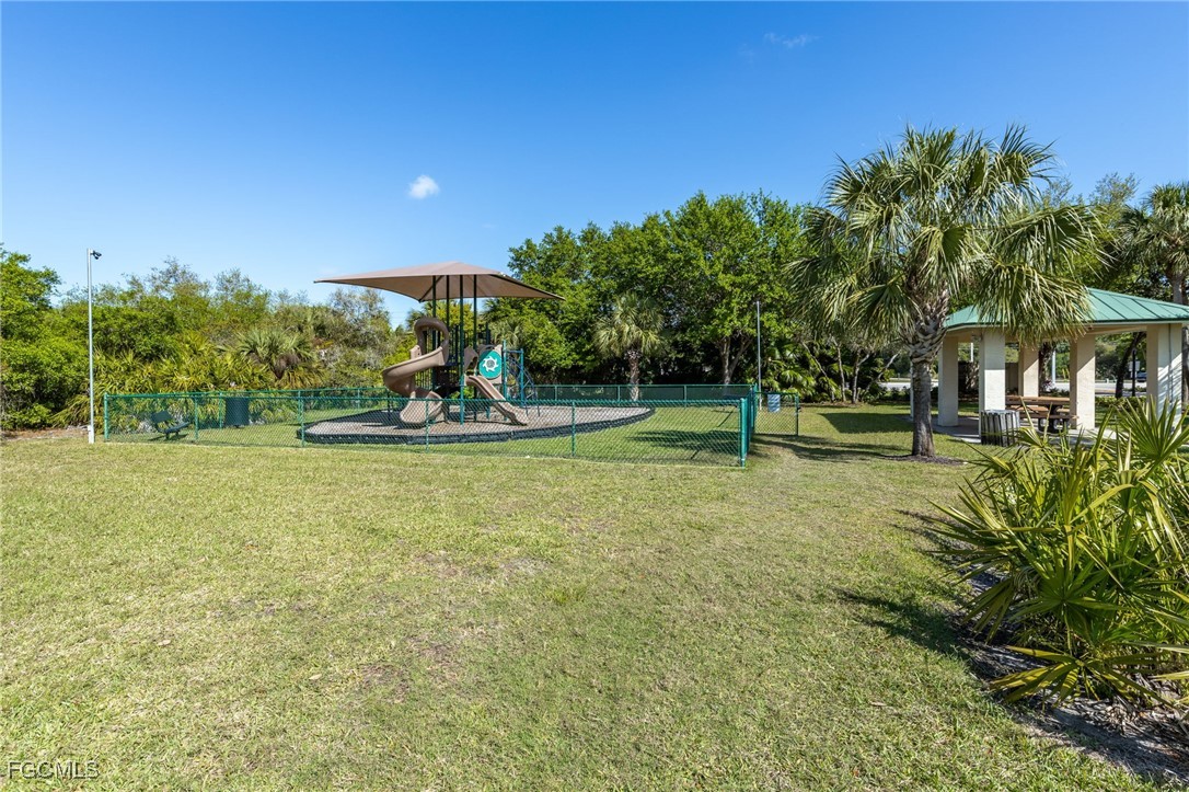 2720 Soaring Hawk Dr Property Photo 48