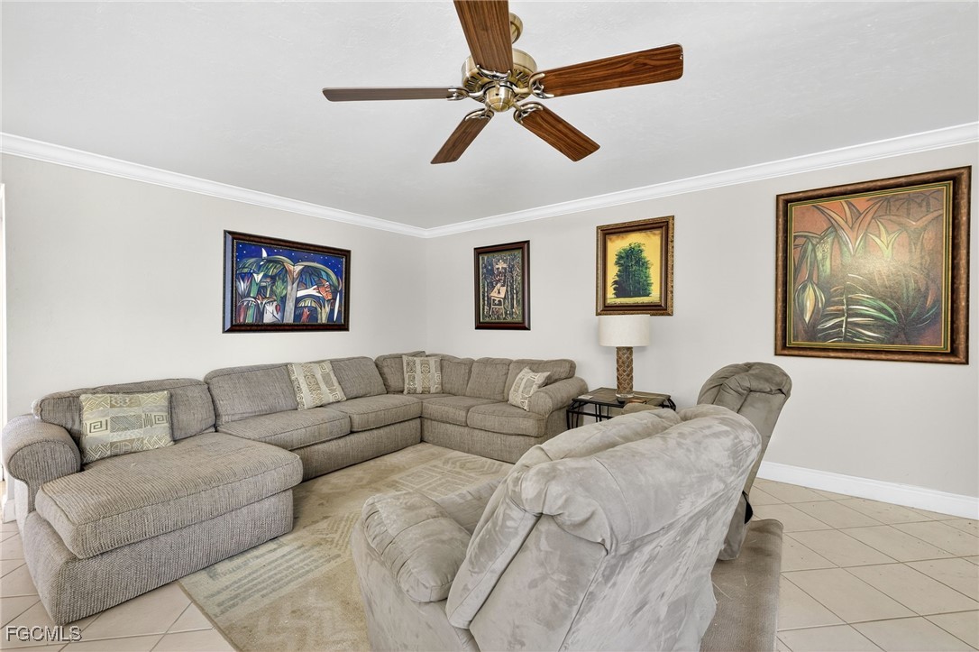 827 E Gulf Dr J7 Property Photo 6