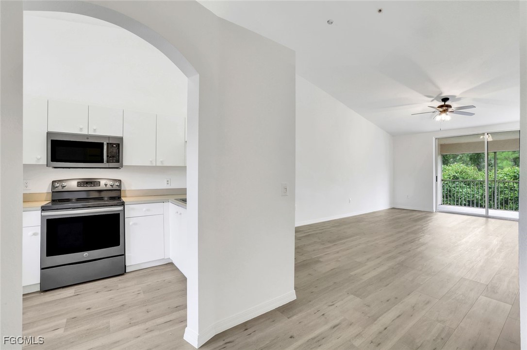 6635 Huntington Lakes Cir 202 Property Photo 5