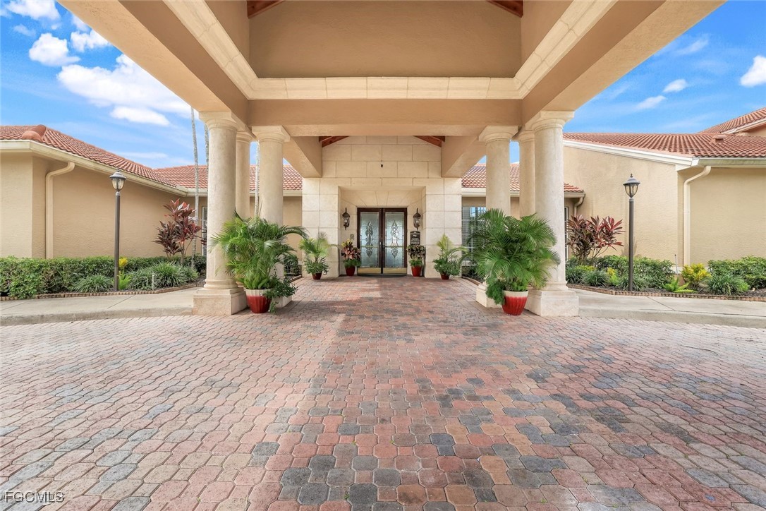 6635 Huntington Lakes Cir 202 Property Photo 26