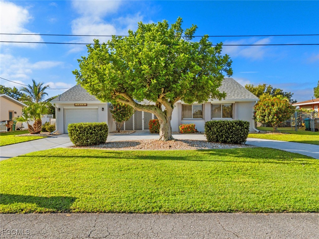 1010 NE 3rd ST Property Photo 1