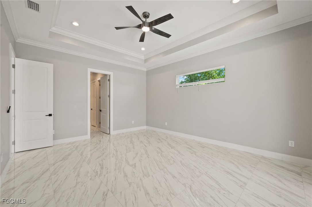 2532 Sw 26th Pl Property Photo 9