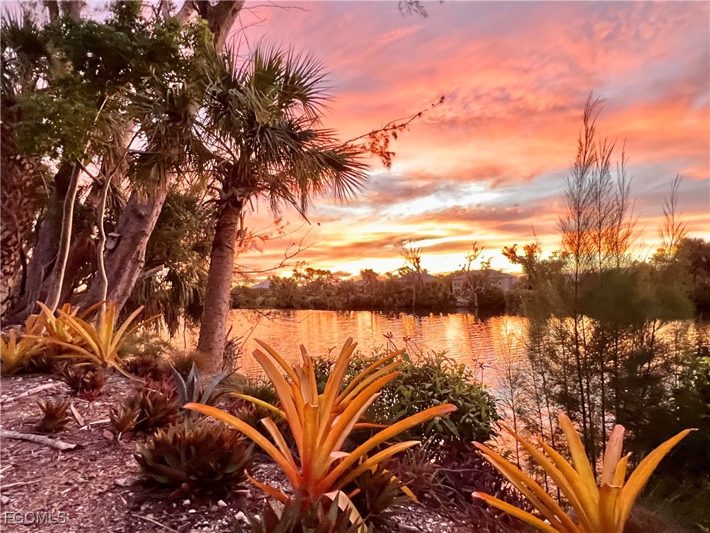 1390 Middle Gulf Dr E Property Photo 6