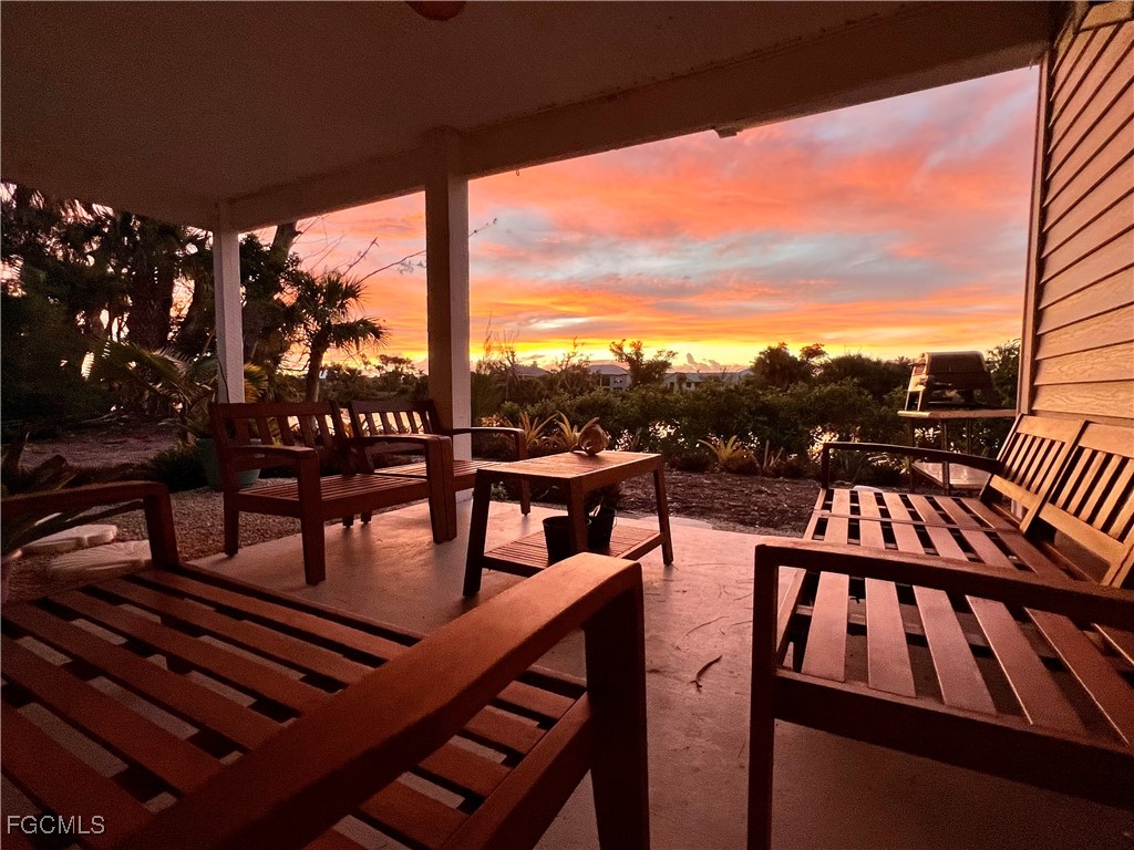 1390 Middle Gulf Dr E Property Photo 39