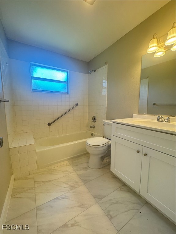 4976 Howard St Property Photo 13