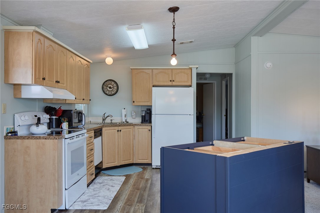 15 Ilex St Property Photo 6