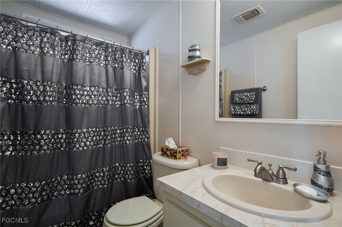 15 Ilex St Property Photo 20