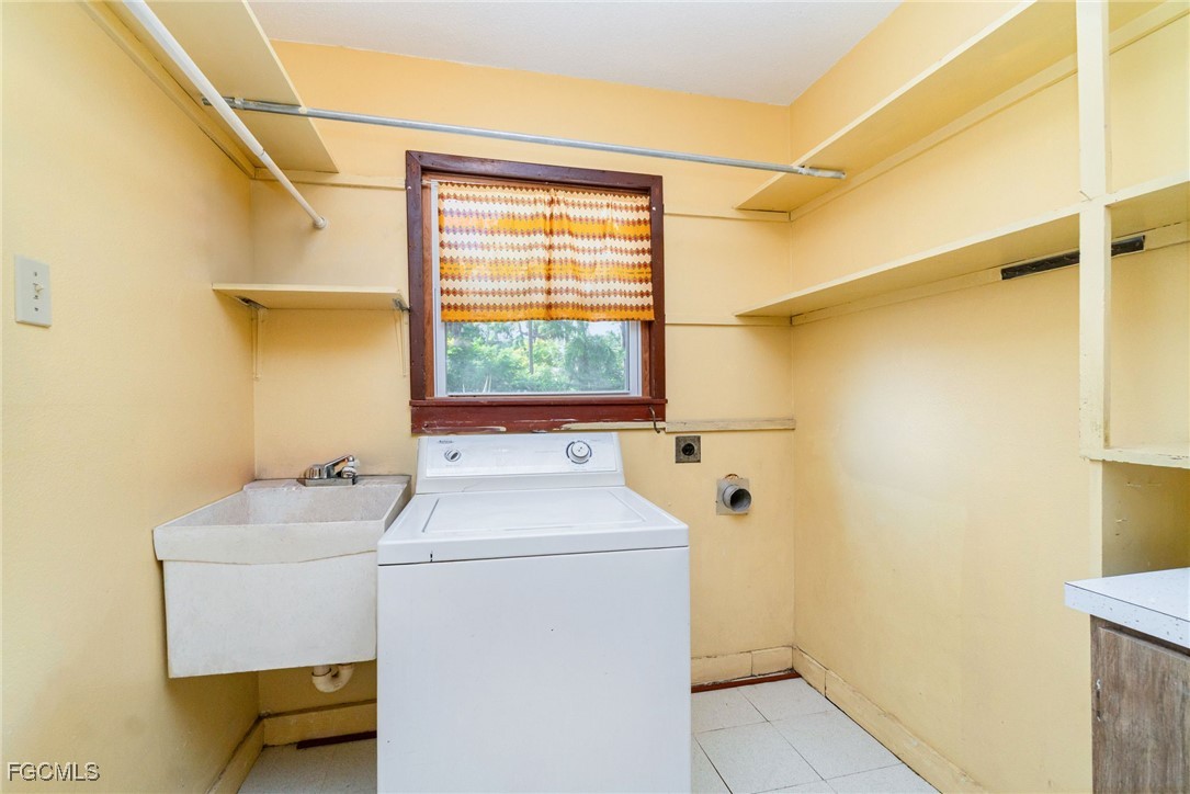 2729 Broadway Property Photo 15