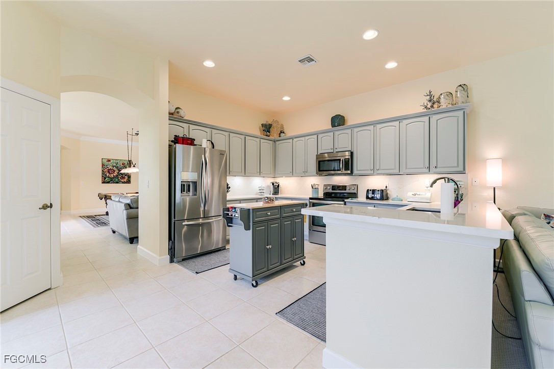 8920 Crown Colony Blvd Property Photo 14