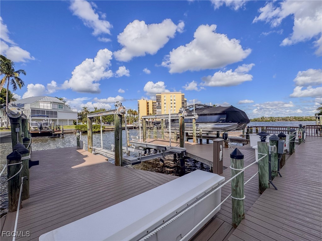 Docks 15 & 16 - 4341 Bay Beach Ln Property Photo 3