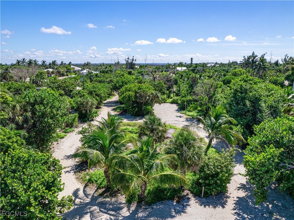 16548 Captiva Dr Property Photo 2