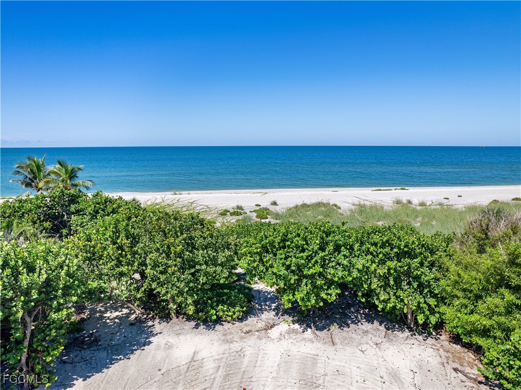 16548 Captiva Dr Property Photo 8