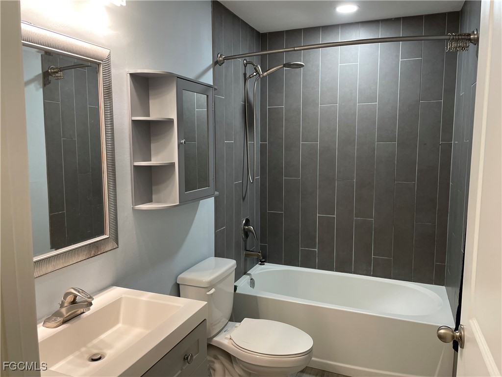 1114 Circle Dr Property Photo 12