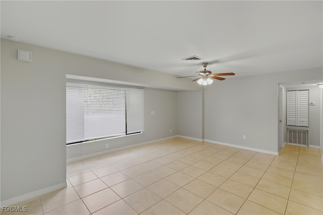 728 Tower Dr Property Photo 7