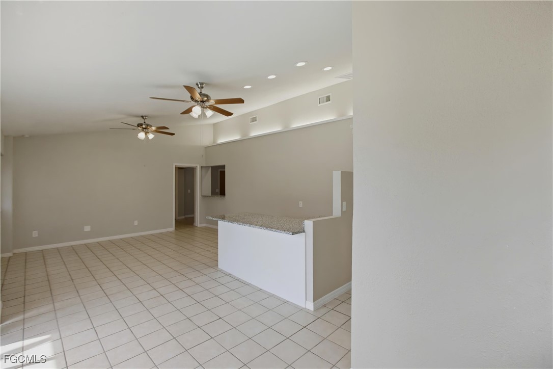 728 Tower Dr Property Photo 15