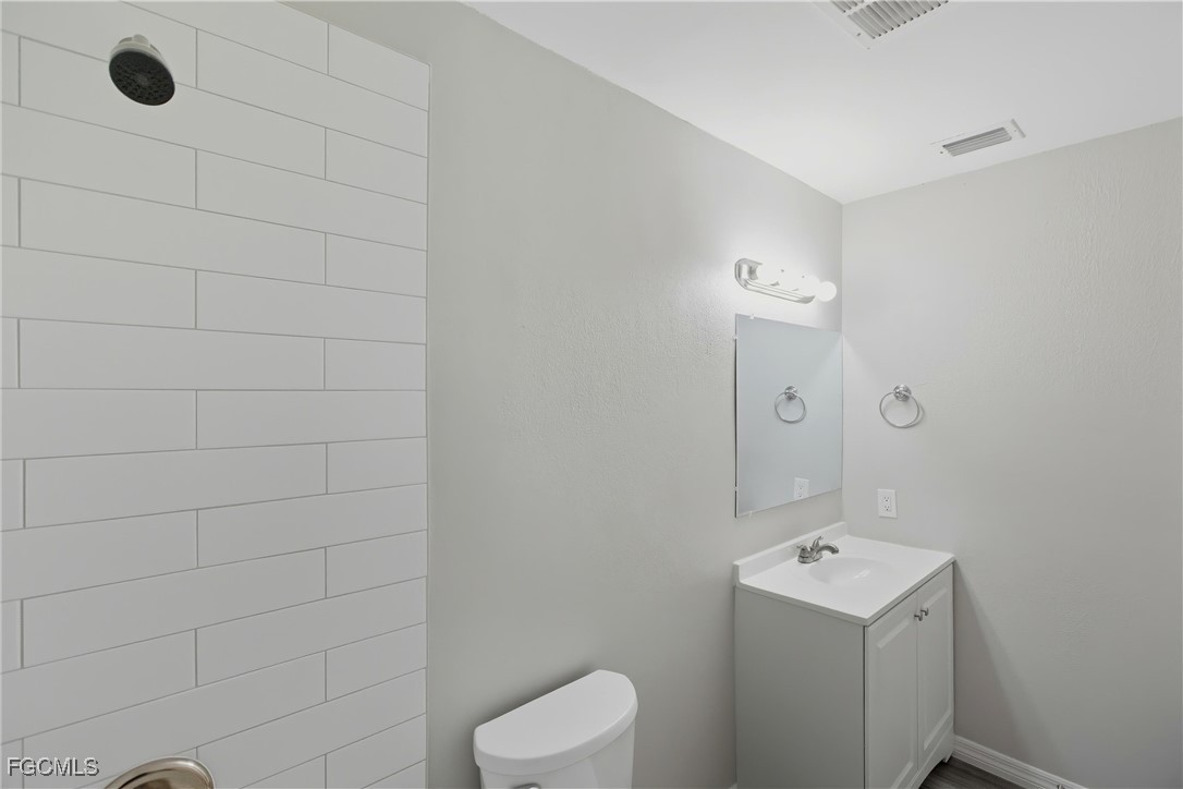 728 Tower Dr Property Photo 24