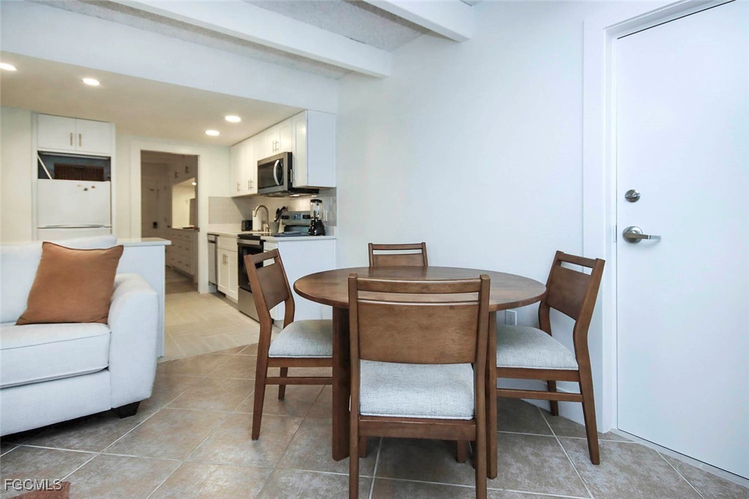 429 E Gulf Dr C54 Property Photo 6