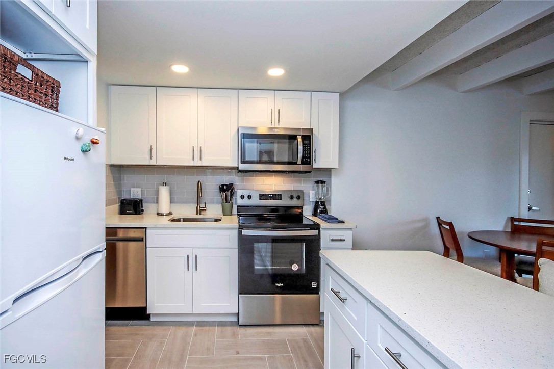 429 E Gulf Dr C54 Property Photo 8