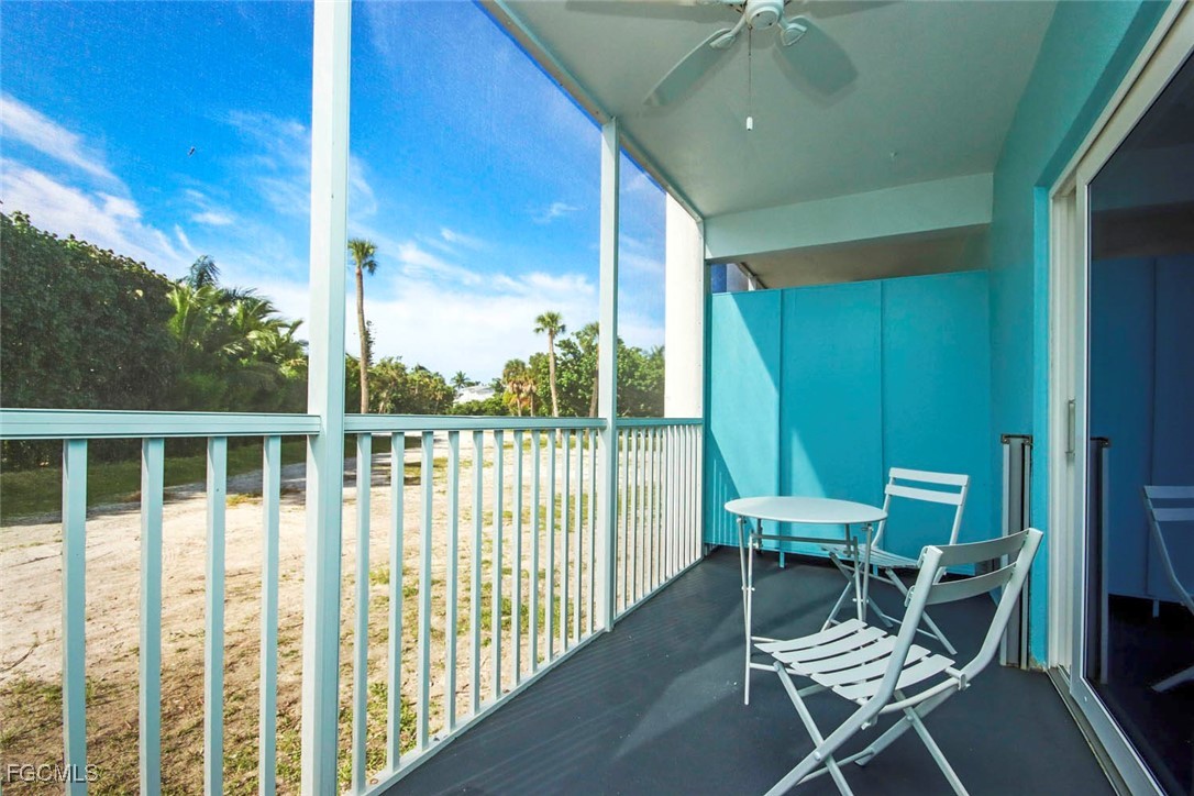 429 E Gulf Dr C54 Property Photo 17